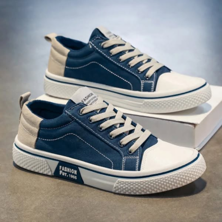 Daniel Low-Top Sneakers