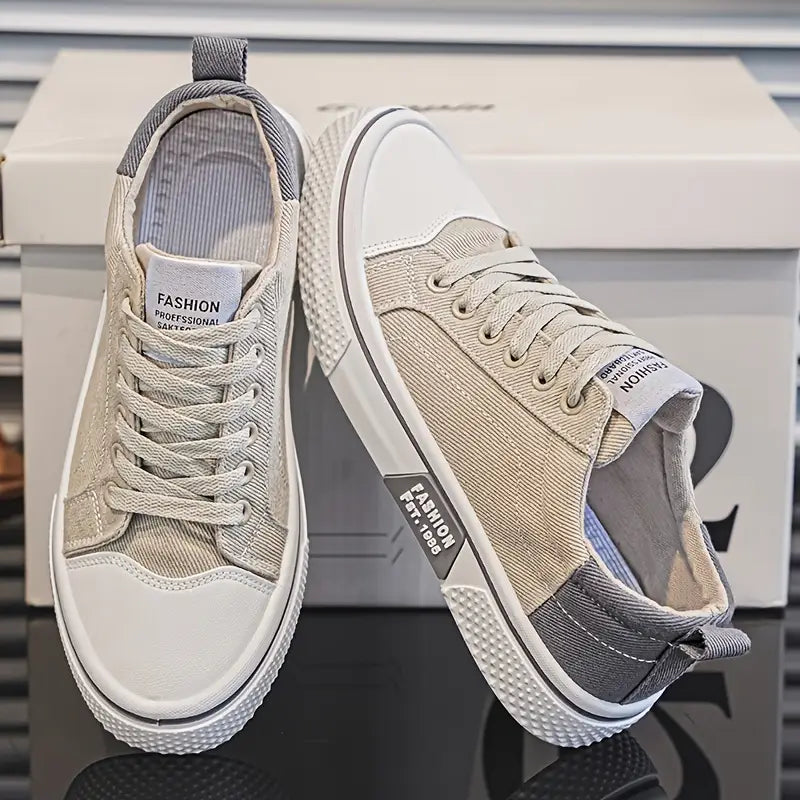 Daniel Low-Top Sneakers