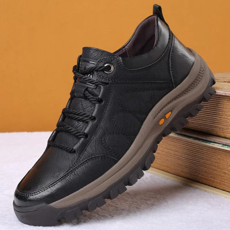 Voyager Outdoor Shoes
