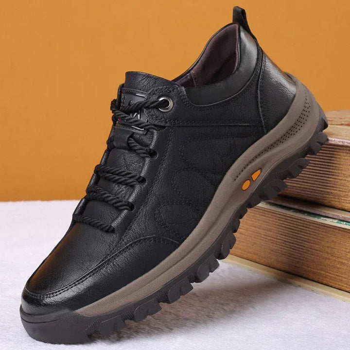 Voyager Outdoor Shoes