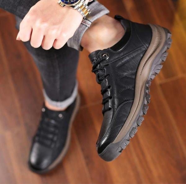 Voyager Outdoor Shoes